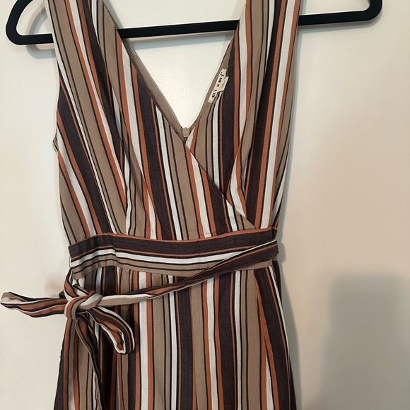 Two jumpsuits - Picture 8 of 8